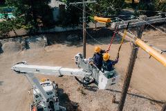 Lineworkers on the Job